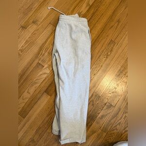 Aritzia TNA Boyfriend Wide Sweatpants